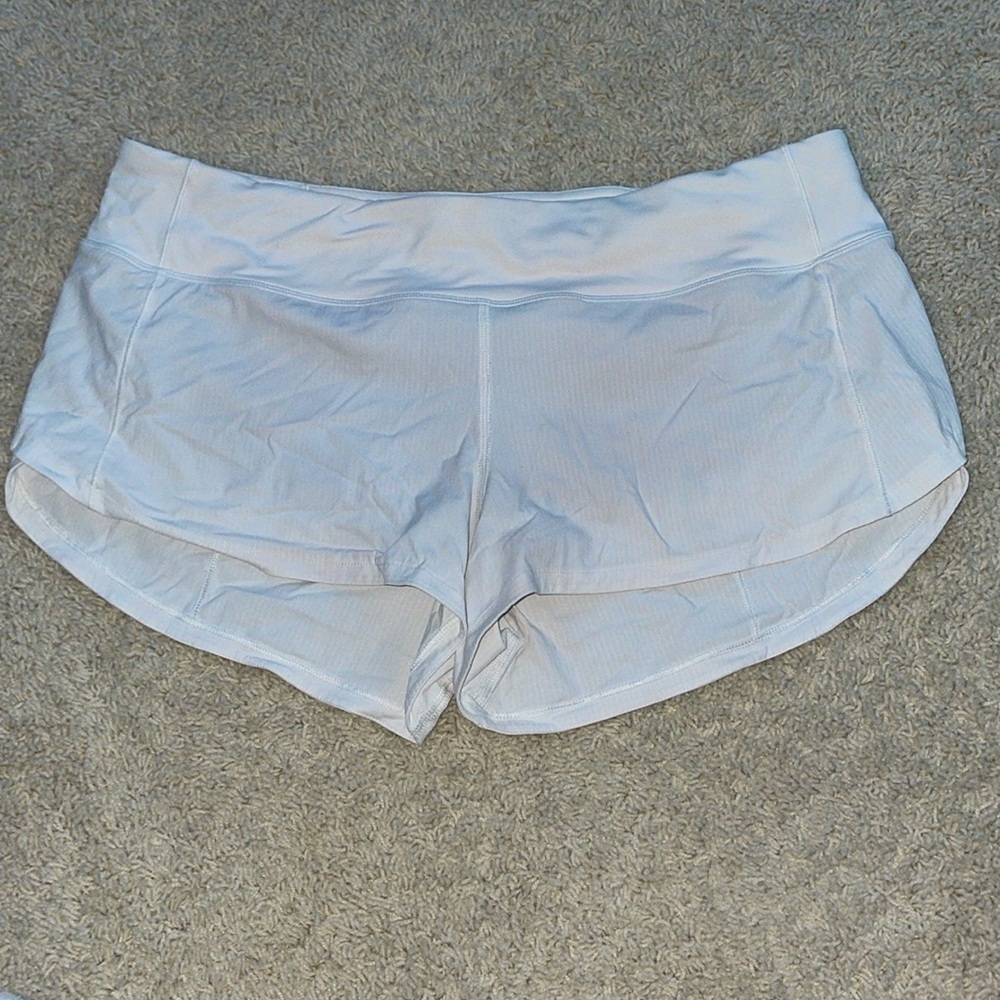 White lululemon speed up shorts 2.5 inch